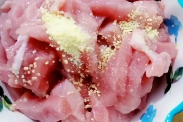 孜然炒圆葱里脊肉的做法图解4
