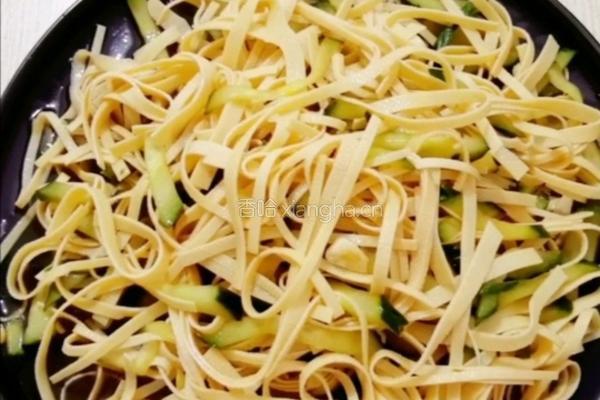 凉拌干豆腐丝的做法图解9