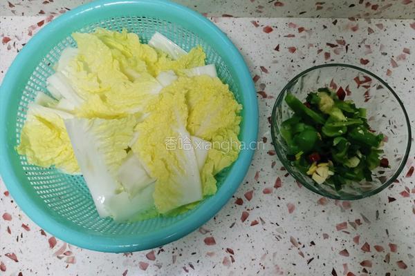 辣炒娃娃菜的做法图解1