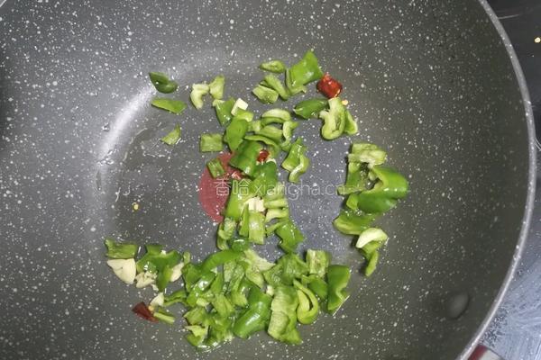 清炒黄瓜火腿肠的做法图解2