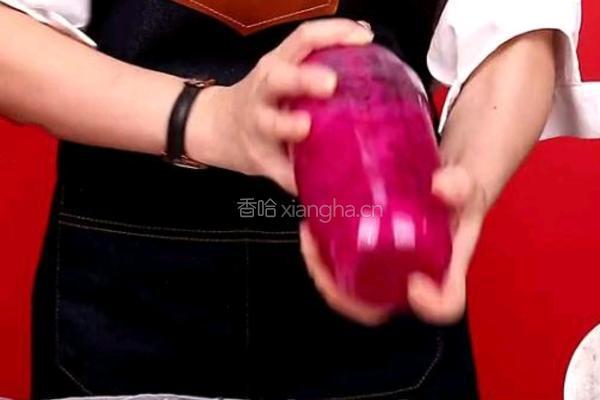 自制饮品｜火龙果养乐多的做法图解6