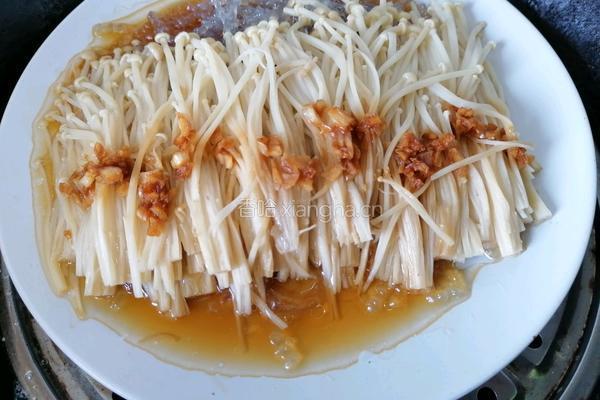 蒜蓉粉丝蒸金针菇的做法图解8