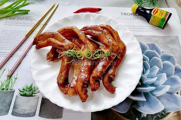 卤鸭爪的做法图解10