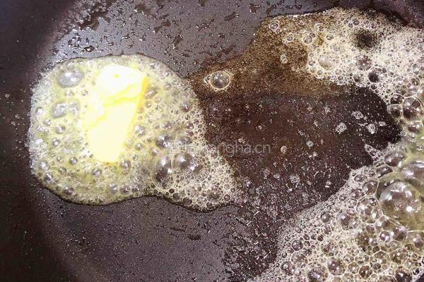 黄油黑椒茭白的做法图解7
