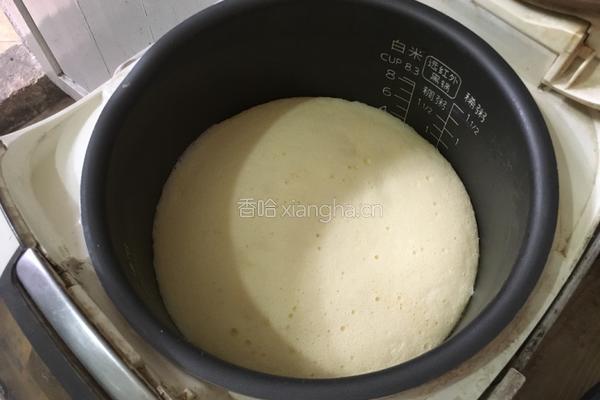 简单的电饭煲蛋糕（可以不用称量）的做法图解13
