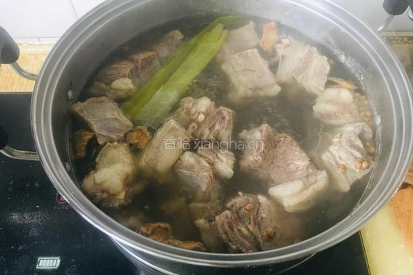 羊肉炖萝卜的做法图解5