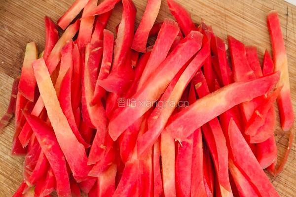 白菜胡萝卜炖豆腐的做法图解2