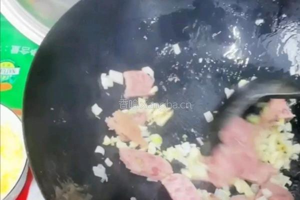 尖椒炒鸡蛋午餐肉的做法图解5
