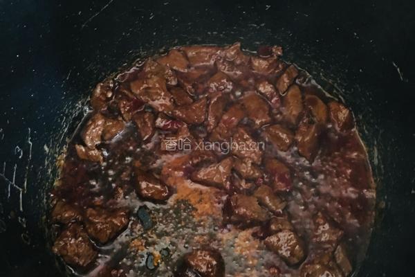 黄花菜牛肉臊子面的做法图解5