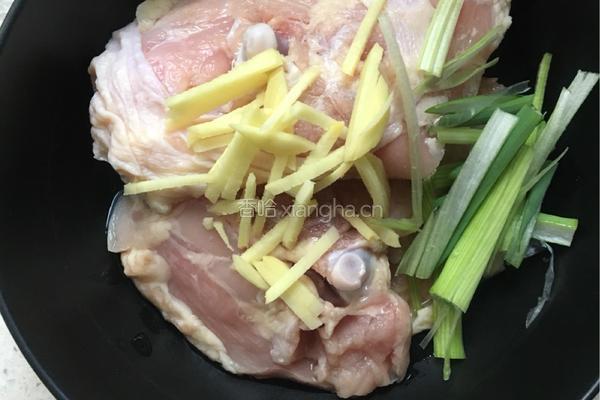 在家也能做的鸡肉小串儿的做法图解1