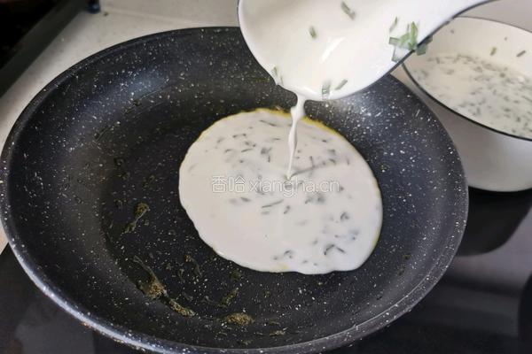 陕西特色小吃 韭菜煎饼 的做法图解18