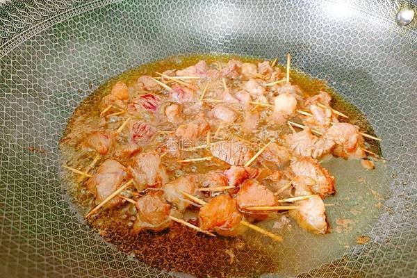 牙签牛肉的做法图解12