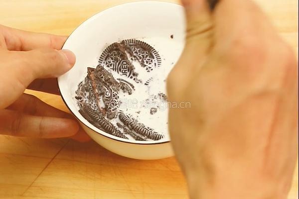 奥利奥布朗尼的做法图解3