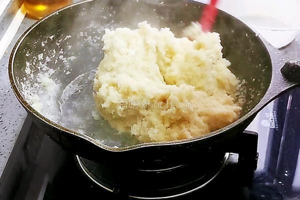 关中小吃 脆皮红糖油糕的做法图解4