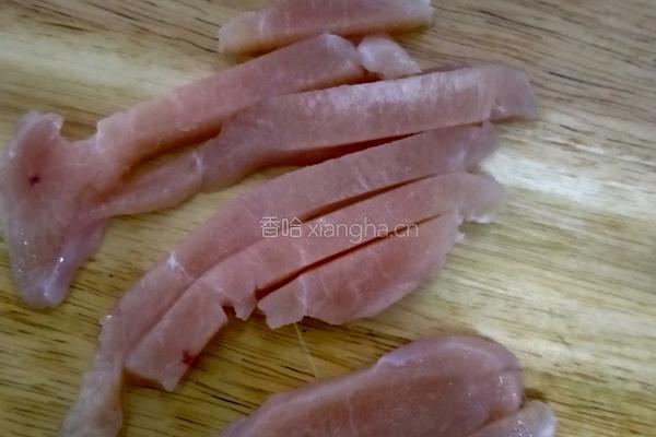 宫爆鸡丁的做法图解1
