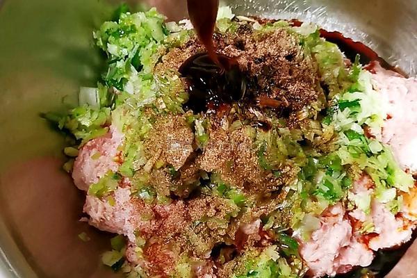 翡翠白菜饺子的做法图解5