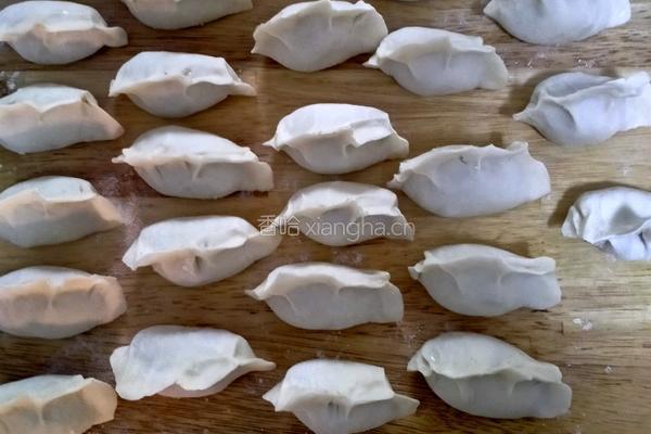 酸汤水饺的做法图解5