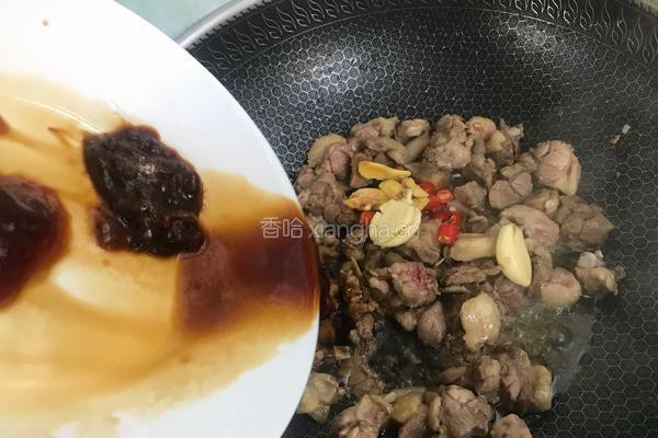 鸭腿烧土豆的做法图解3