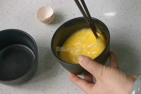 蒸着吃的小吃 蒸鸡蛋 的做法图解2