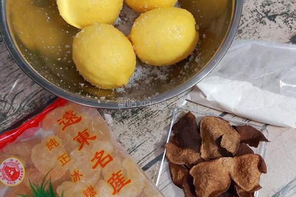 川貝陳皮冰糖燉檸檬的做法图解1