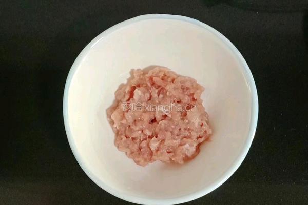 饺子皮版时蔬肉饼的做法图解1