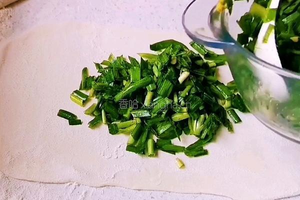 陕西小吃 韭菜孜卷 的做法图解10