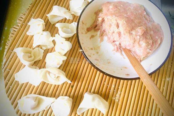 干拌红油馄饨的做法图解2
