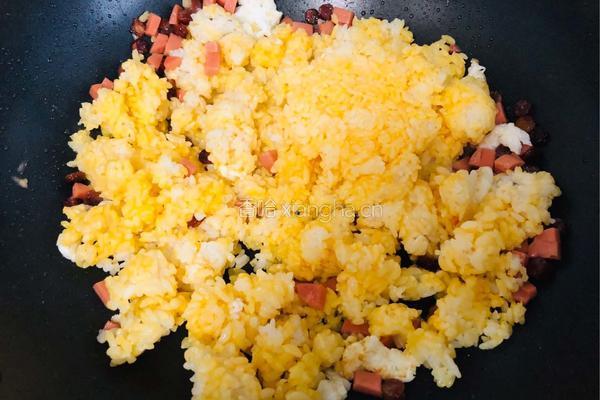 黄金蛋炒饭的做法图解5