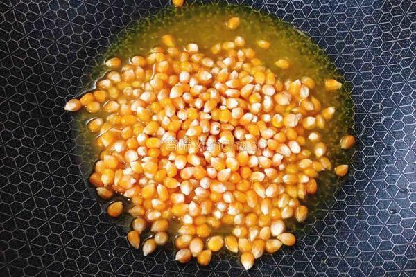 自制爆米花（黄油款VS焦糖款）的做法图解2