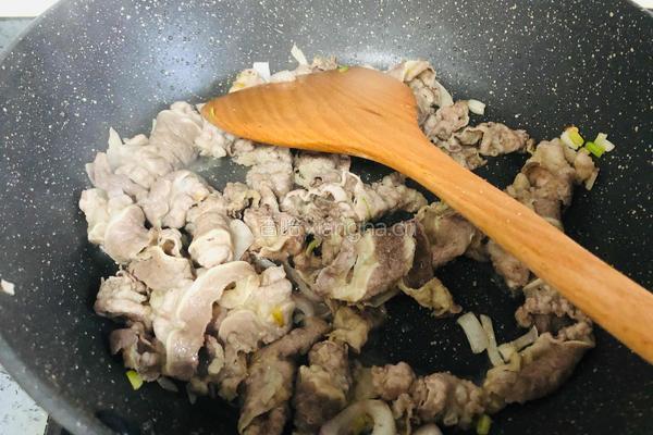 堪比吉野家的秘制肥牛饭，你一定要试试的做法图解8