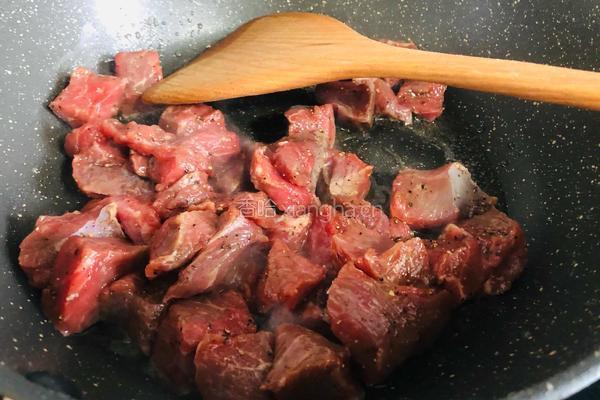 简单美味的杏鲍菇牛肉粒的做法图解8