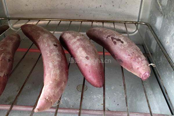 烤紫薯的做法图解1