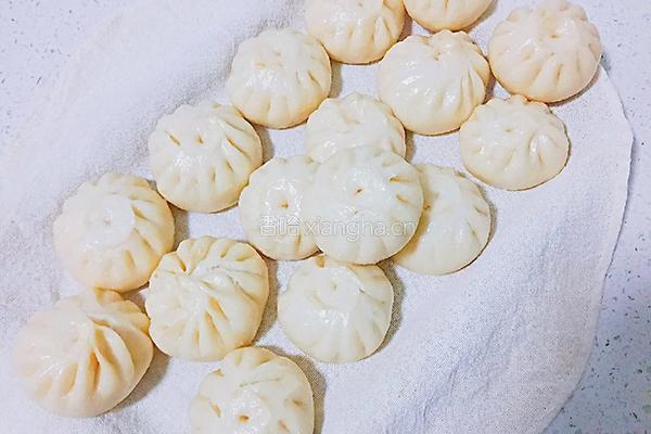 小笼包的做法图解12