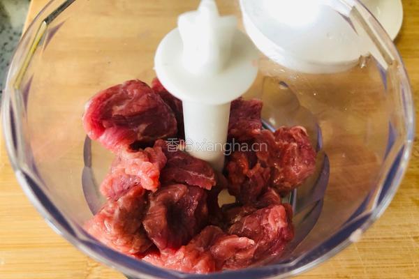 宝宝辅食，香煎肉饼的做法图解2