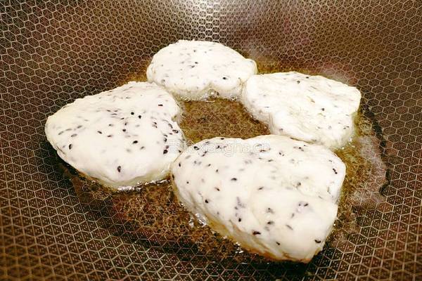 黑芝麻心形煎饼的做法图解11