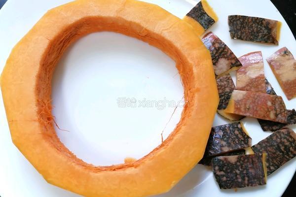 红枣南瓜粥的做法图解2