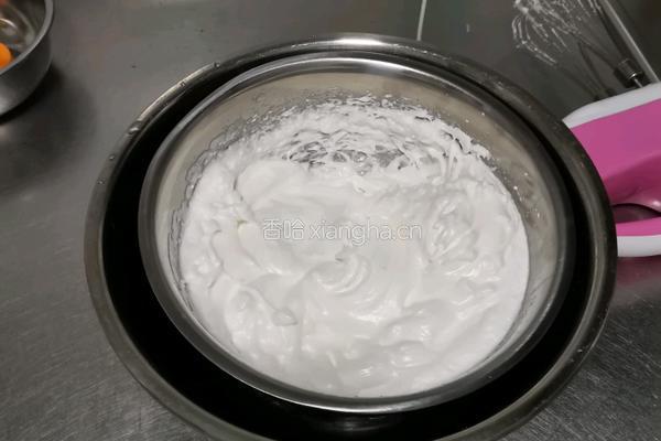 奶油提子蛋糕卷的做法图解5