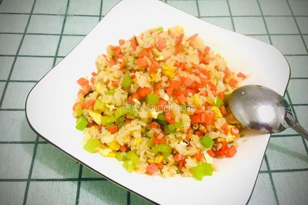 三色炒饭的做法图解6
