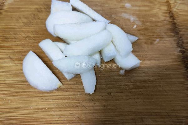 雪梨汤的做法图解2