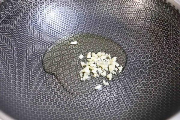 香浓番茄肥牛汤的做法图解6