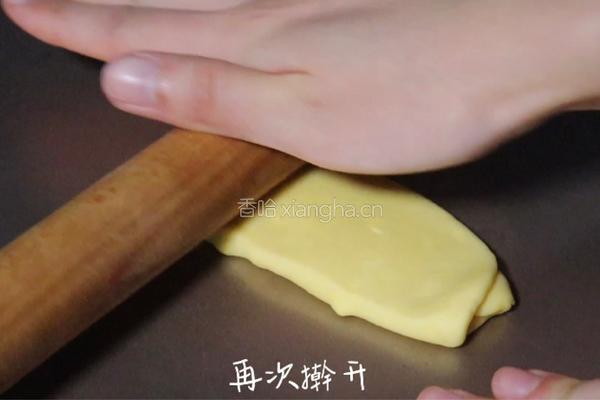 蛋黄酥：过节必备，香香酥酥超解饿！的做法图解18