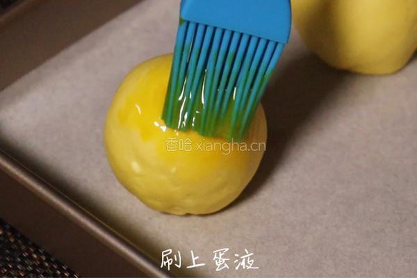蛋黄酥：过节必备，香香酥酥超解饿！的做法图解24