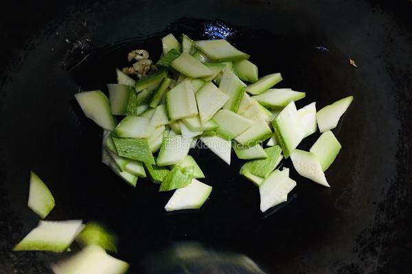 醋溜茭瓜的做法图解3
