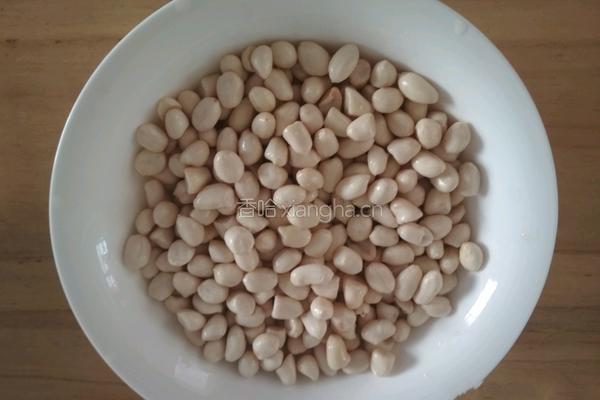酱花生米的做法图解2
