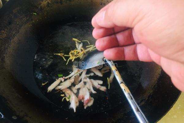 酸辣肉丝汤的做法图解3