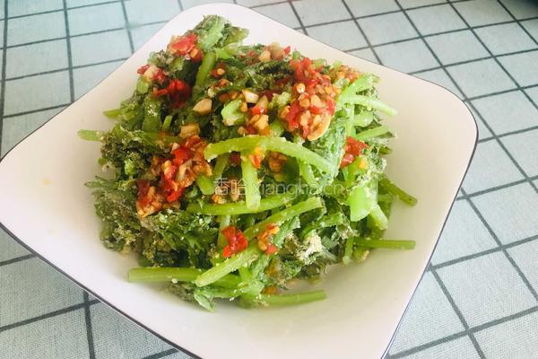炝拌蒸茼蒿的做法图解8