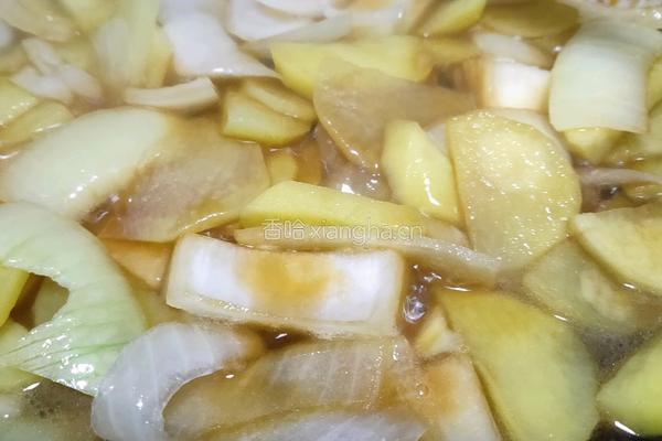 洋葱炒土豆的做法图解3