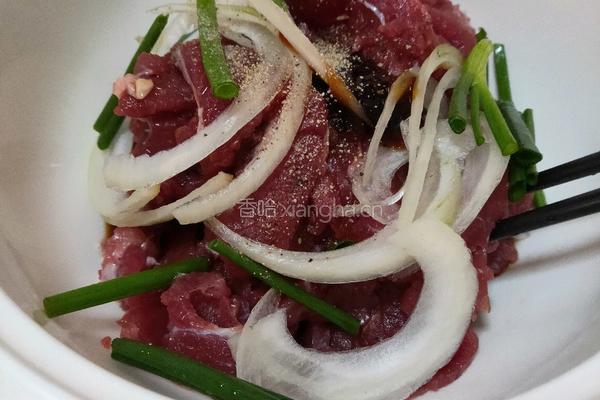 牛肉粉丝煲的做法图解1