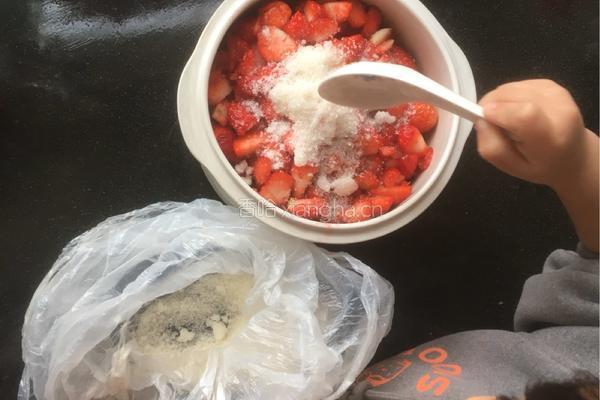 自制草莓果酱的做法图解5