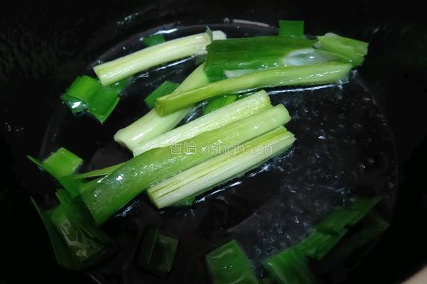 番茄豆腐汤的做法图解2